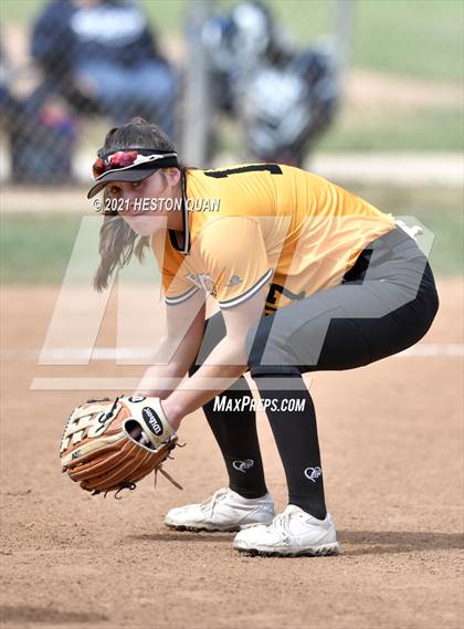 Thumbnail 2 in Canyon @ Foothill photogallery.