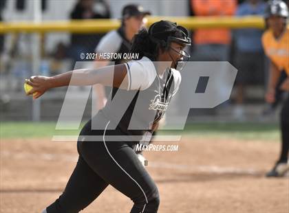 Thumbnail 2 in Canyon @ Foothill photogallery.