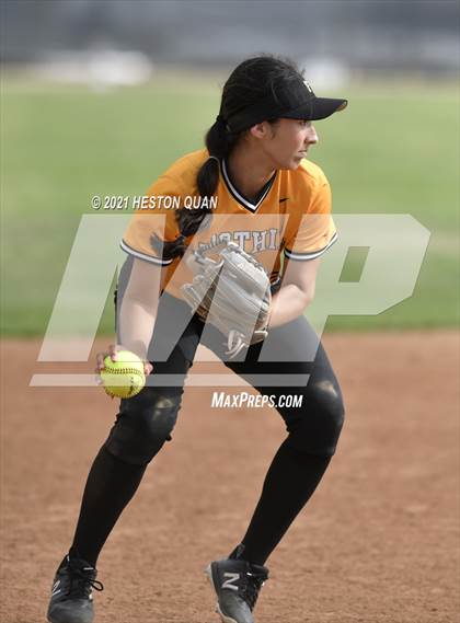 Thumbnail 1 in Canyon @ Foothill photogallery.