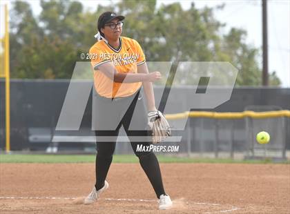 Thumbnail 3 in Canyon @ Foothill photogallery.