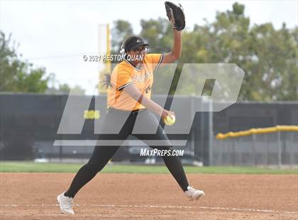 Thumbnail 3 in Canyon @ Foothill photogallery.