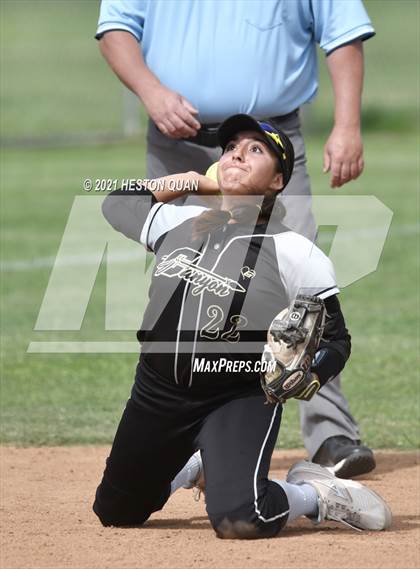 Thumbnail 2 in Canyon @ Foothill photogallery.