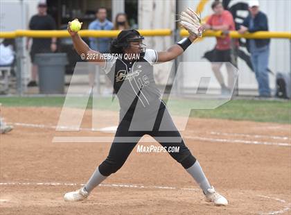 Thumbnail 1 in Canyon @ Foothill photogallery.