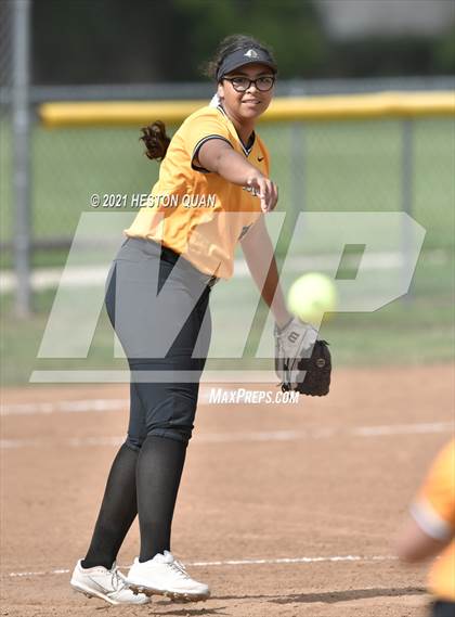 Thumbnail 3 in Canyon @ Foothill photogallery.
