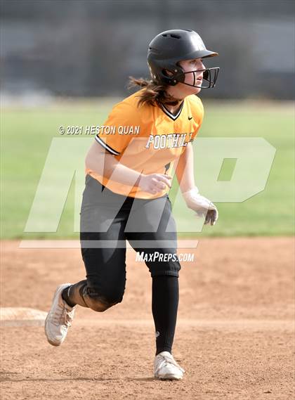 Thumbnail 3 in Canyon @ Foothill photogallery.
