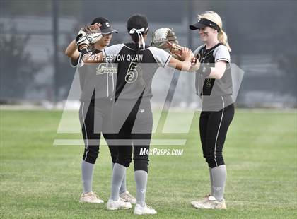 Thumbnail 1 in Canyon @ Foothill photogallery.