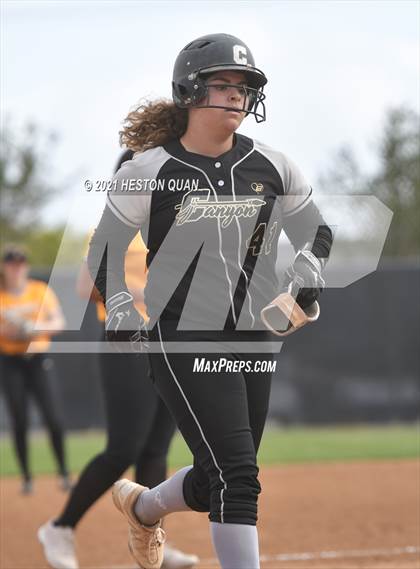 Thumbnail 1 in Canyon @ Foothill photogallery.