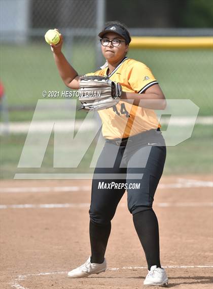 Thumbnail 1 in Canyon @ Foothill photogallery.