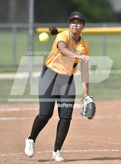 Thumbnail 1 in Canyon @ Foothill photogallery.