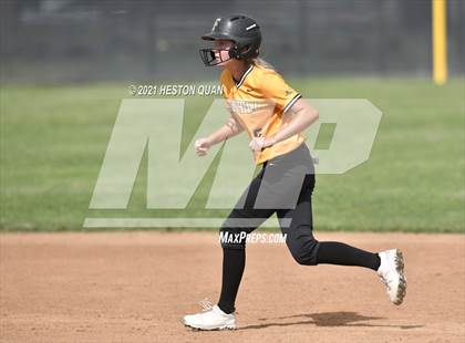 Thumbnail 1 in Canyon @ Foothill photogallery.