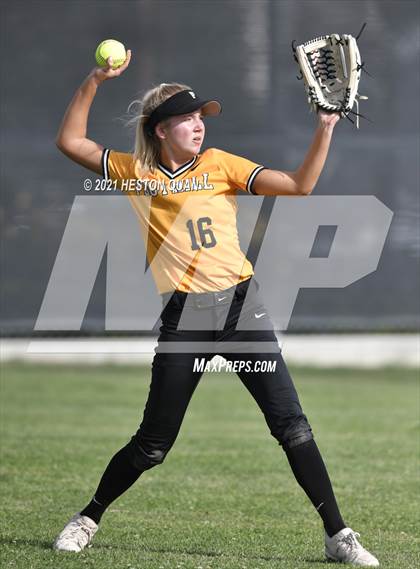 Thumbnail 1 in Canyon @ Foothill photogallery.