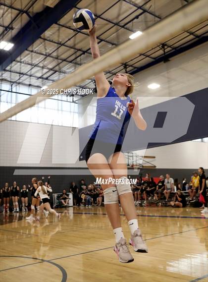 Thumbnail 3 in Catalina Foothills vs. Sahuaro (Salpointe Invitational) photogallery.