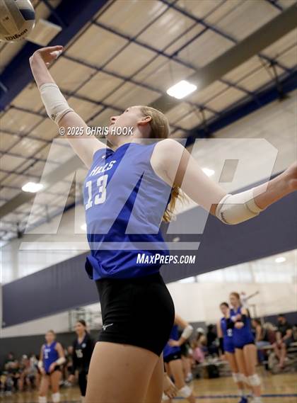 Thumbnail 3 in Catalina Foothills vs. Sahuaro (Salpointe Invitational) photogallery.