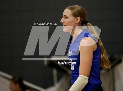 Thumbnail 1 in Catalina Foothills vs. Sahuaro (Salpointe Invitational) photogallery.