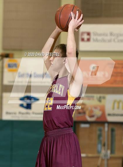 Thumbnail 3 in Butte Valley vs. Big Valley (CIF Northern Section D7 Final) photogallery.