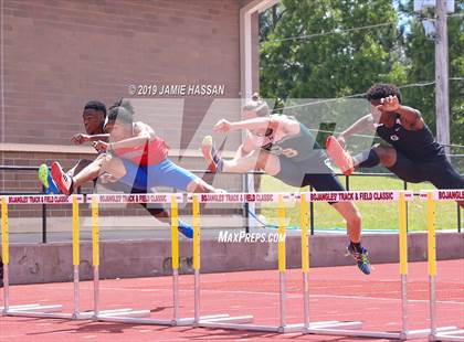 Thumbnail 3 in SCHSL AAAAA State Qualifier (Boys Running Events) photogallery.