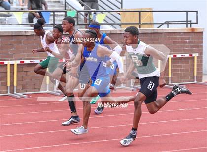 Thumbnail 3 in SCHSL AAAAA State Qualifier (Boys Running Events) photogallery.