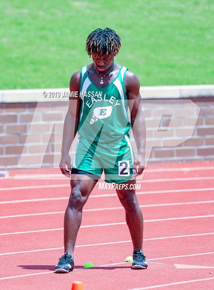 Thumbnail 3 in SCHSL AAAAA State Qualifier (Boys Running Events) photogallery.