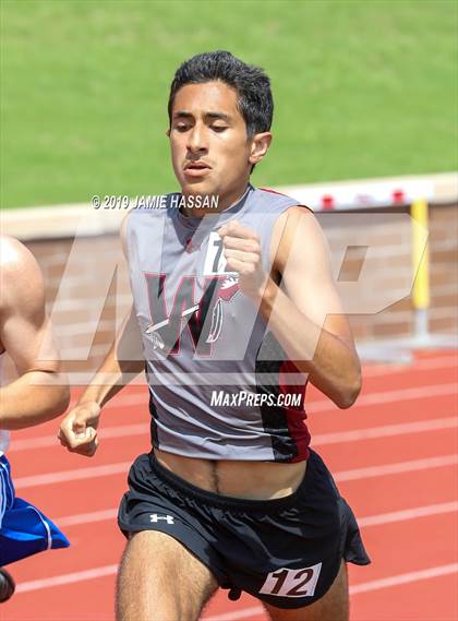 Thumbnail 3 in SCHSL AAAAA State Qualifier (Boys Running Events) photogallery.