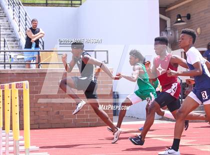 Thumbnail 3 in SCHSL AAAAA State Qualifier (Boys Running Events) photogallery.