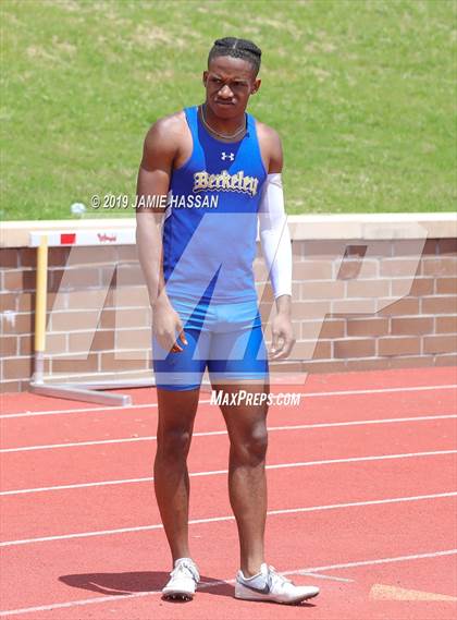 Thumbnail 1 in SCHSL AAAAA State Qualifier (Boys Running Events) photogallery.