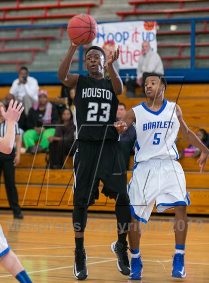 Thumbnail 2 in Houston vs Bartlett photogallery.