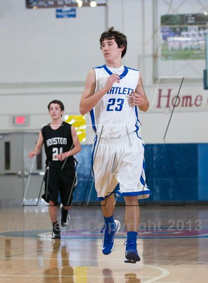Thumbnail 3 in Houston vs Bartlett photogallery.