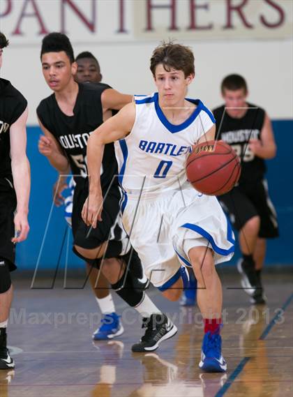 Thumbnail 3 in Houston vs Bartlett photogallery.