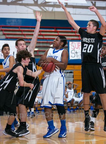 Thumbnail 2 in Houston vs Bartlett photogallery.