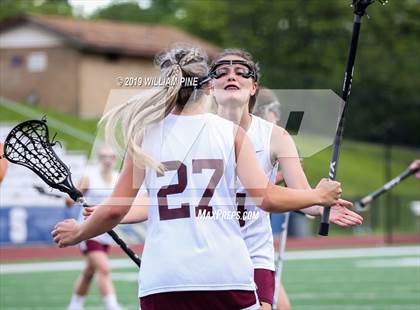 Thumbnail 2 in Monroe-Woodbury vs Kingston (Section 9 Class A Championship) photogallery.