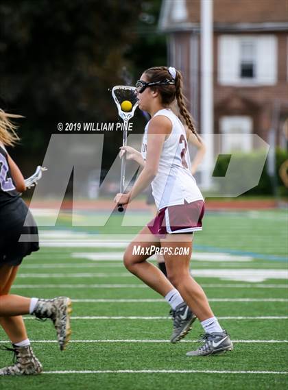 Thumbnail 2 in Monroe-Woodbury vs Kingston (Section 9 Class A Championship) photogallery.