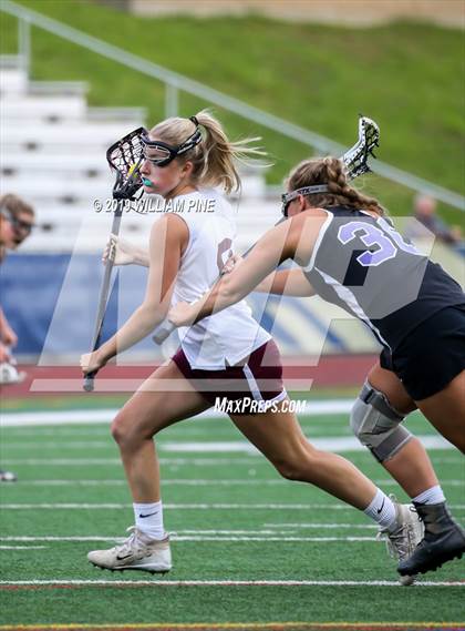 Thumbnail 3 in Monroe-Woodbury vs Kingston (Section 9 Class A Championship) photogallery.