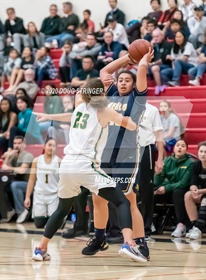 Thumbnail 3 in Pinewood vs. Menlo School (CCS-CIF Playoffs) photogallery.