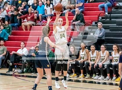 Thumbnail 2 in Pinewood vs. Menlo School (CCS-CIF Playoffs) photogallery.