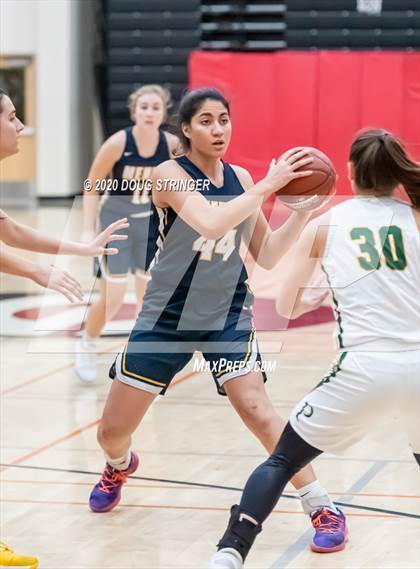 Thumbnail 3 in Pinewood vs. Menlo School (CCS-CIF Playoffs) photogallery.