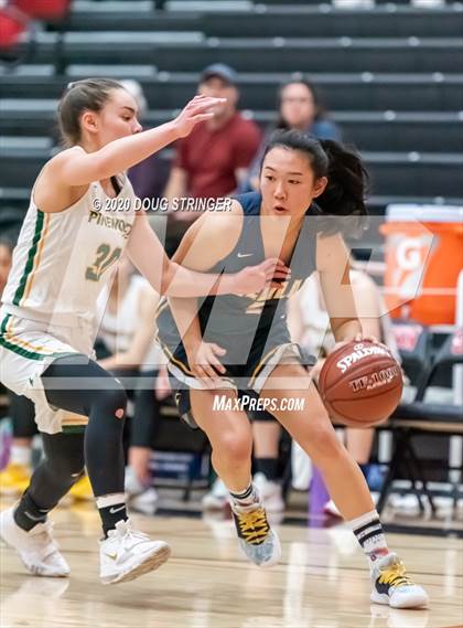 Thumbnail 2 in Pinewood vs. Menlo School (CCS-CIF Playoffs) photogallery.