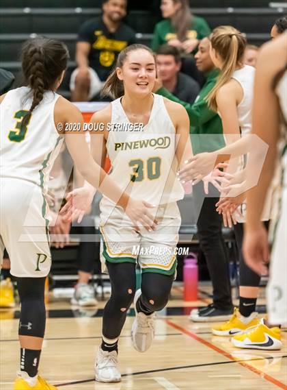 Thumbnail 1 in Pinewood vs. Menlo School (CCS-CIF Playoffs) photogallery.