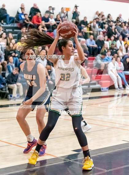 Thumbnail 1 in Pinewood vs. Menlo School (CCS-CIF Playoffs) photogallery.