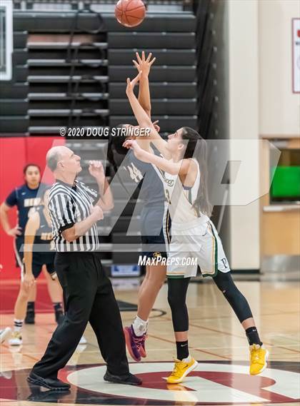 Thumbnail 1 in Pinewood vs. Menlo School (CCS-CIF Playoffs) photogallery.
