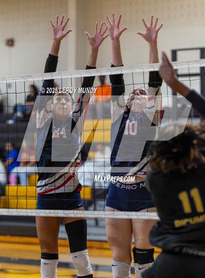 Thumbnail 3 in Academy of Richmond County vs. Grovetown photogallery.