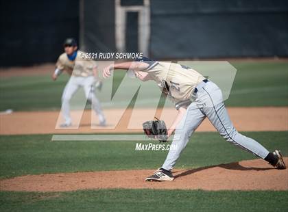 Thumbnail 1 in Del Norte @ Poway photogallery.