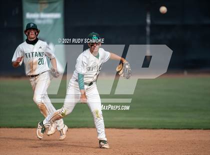 Thumbnail 2 in Del Norte @ Poway photogallery.