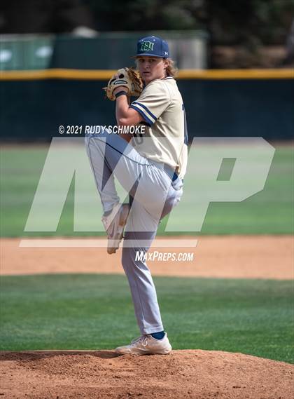 Thumbnail 1 in Del Norte @ Poway photogallery.
