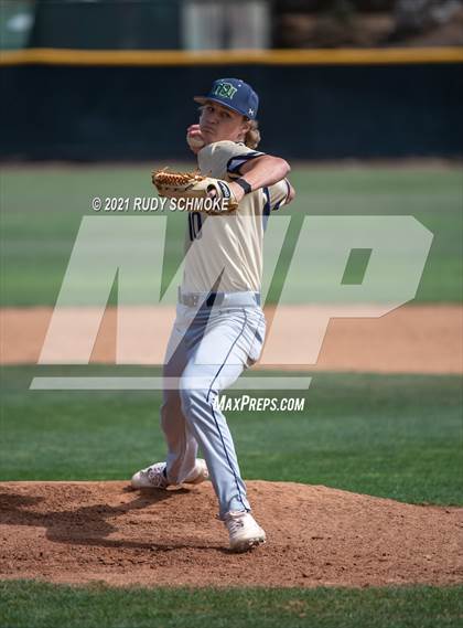Thumbnail 1 in Del Norte @ Poway photogallery.