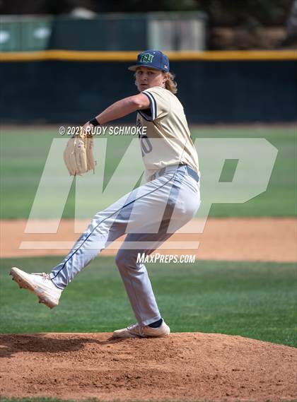 Thumbnail 1 in Del Norte @ Poway photogallery.