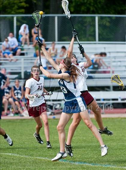 Thumbnail 2 in St. Mary Academy-Bay View vs. Prout (RIIL D2 Final) photogallery.
