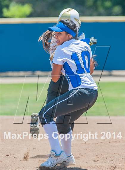 Thumbnail 3 in Archbishop Mitty vs. Pioneer (CIF CCS D2 Final) photogallery.