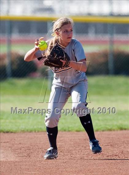 Thumbnail 1 in Upland @ Los Osos photogallery.