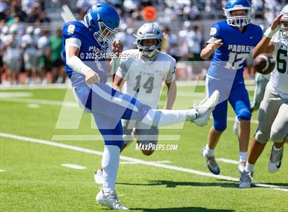 Thumbnail 3 in JV: De La Salle @ Junipero Serra photogallery.