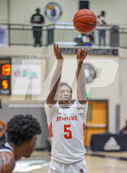 Thumbnail 3 in The Burlington School vs Southern California Academy (Holiday Hoopsgiving Tournament) photogallery.